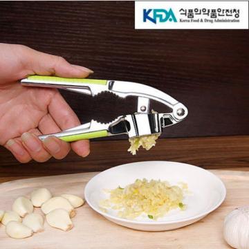 Stainless Garlic Crusher Nut Cracker Grinder Press Grater Ginger Cooking Tool DO