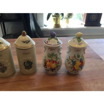 4 Lenox Seasoning Jars Salt/pepper And Garlic/ Onion