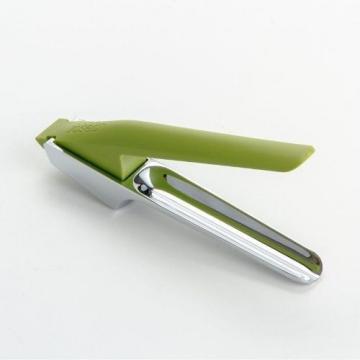 Joseph Joseph Clean Press Garlic Crusher - Green