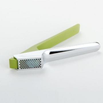 Joseph Joseph Clean Press Garlic Crusher - Green