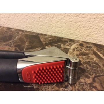 OXO Garlic Press - Rubber Grip - Heavy Duty